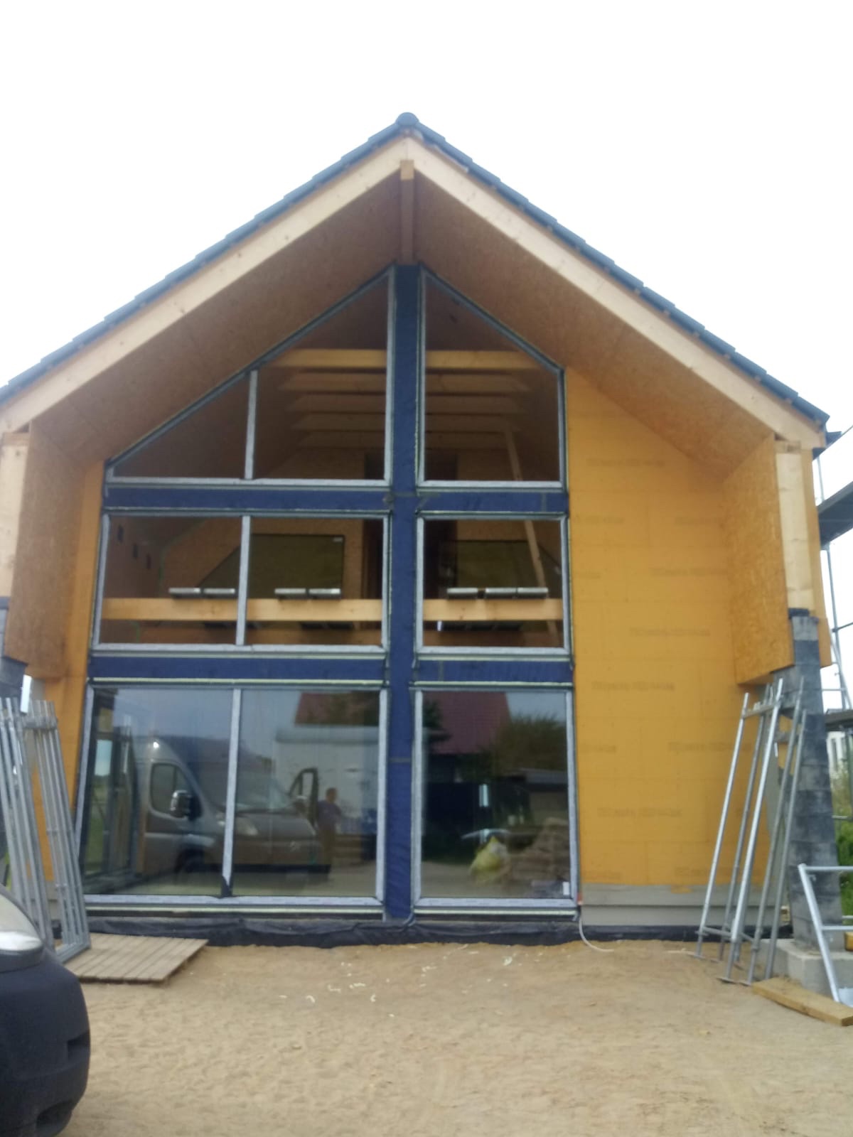 Montaż warstwowy okien w domach pasywnych